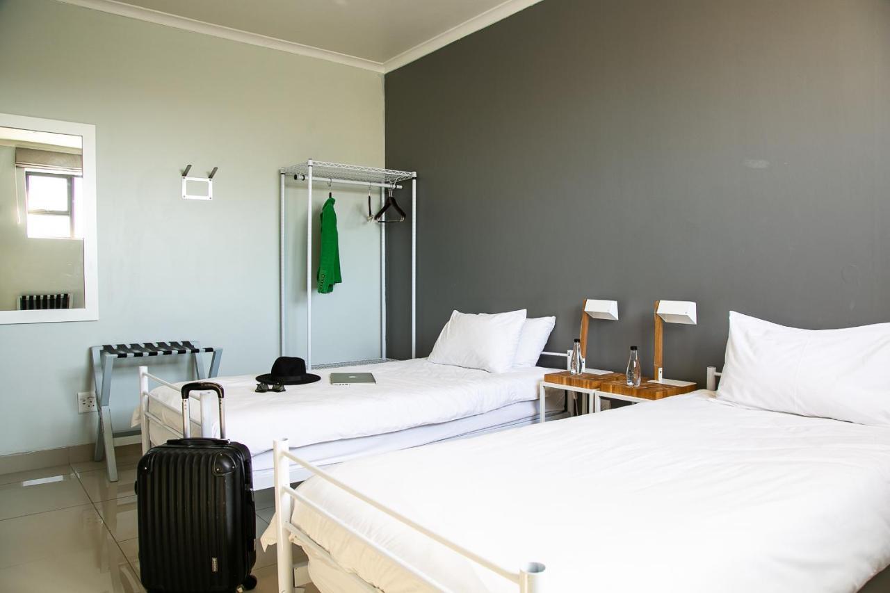 הרמנוס Zzzone Boutique Hostel מראה חיצוני תמונה