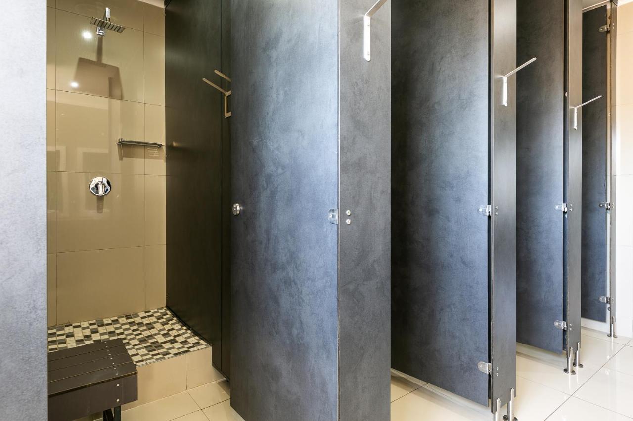 הרמנוס Zzzone Boutique Hostel מראה חיצוני תמונה