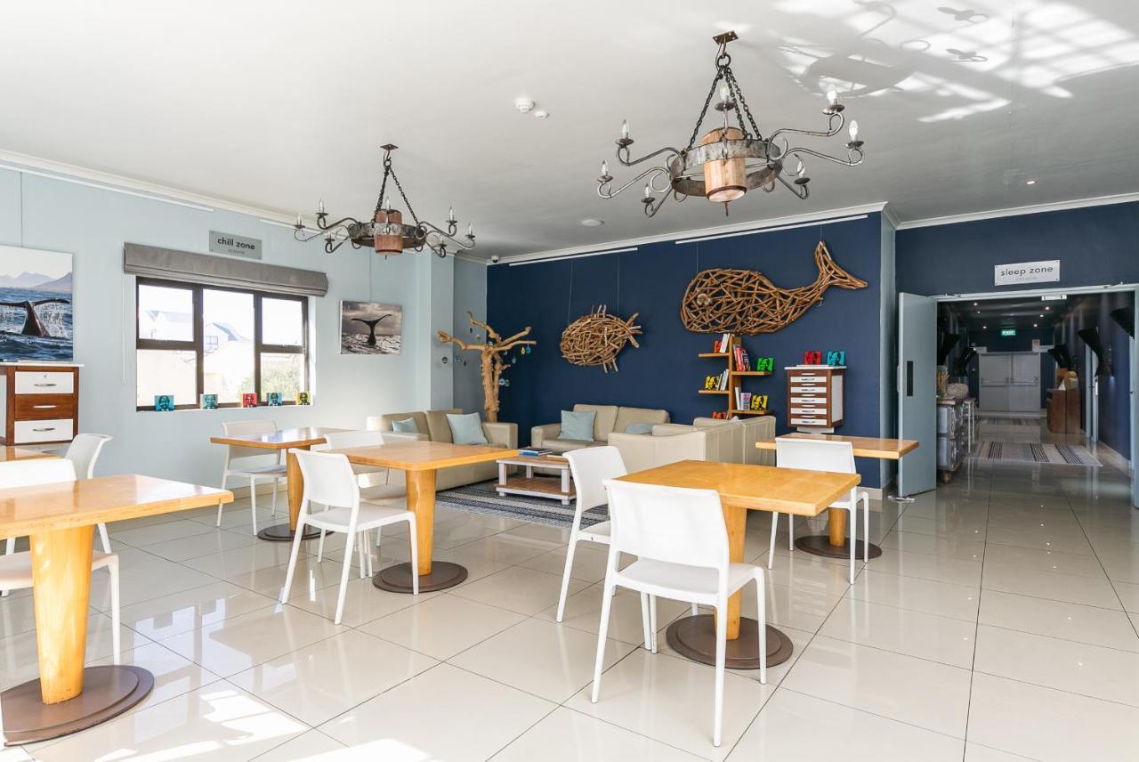 הרמנוס Zzzone Boutique Hostel מראה חיצוני תמונה