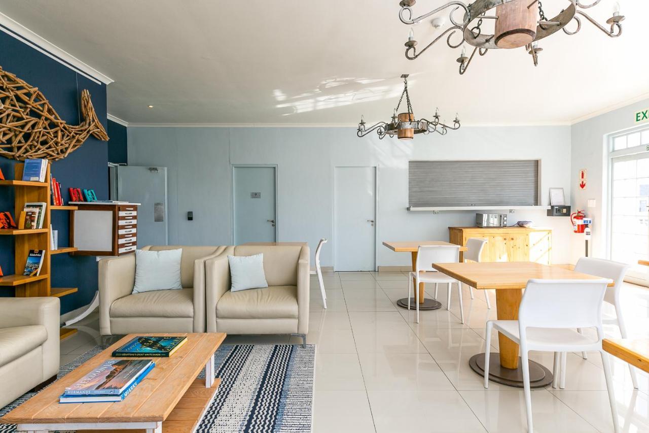 הרמנוס Zzzone Boutique Hostel מראה חיצוני תמונה